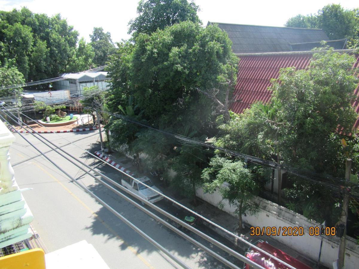 Jay Guesthouse And Restaurant (Adults Only) Chiang Mai Esterno foto